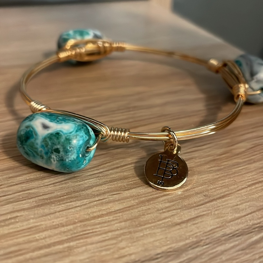 Bourbon & Boweties Ocean Blue Swirl Natural Stone Bangle 🌊 - Picture 2 of 3